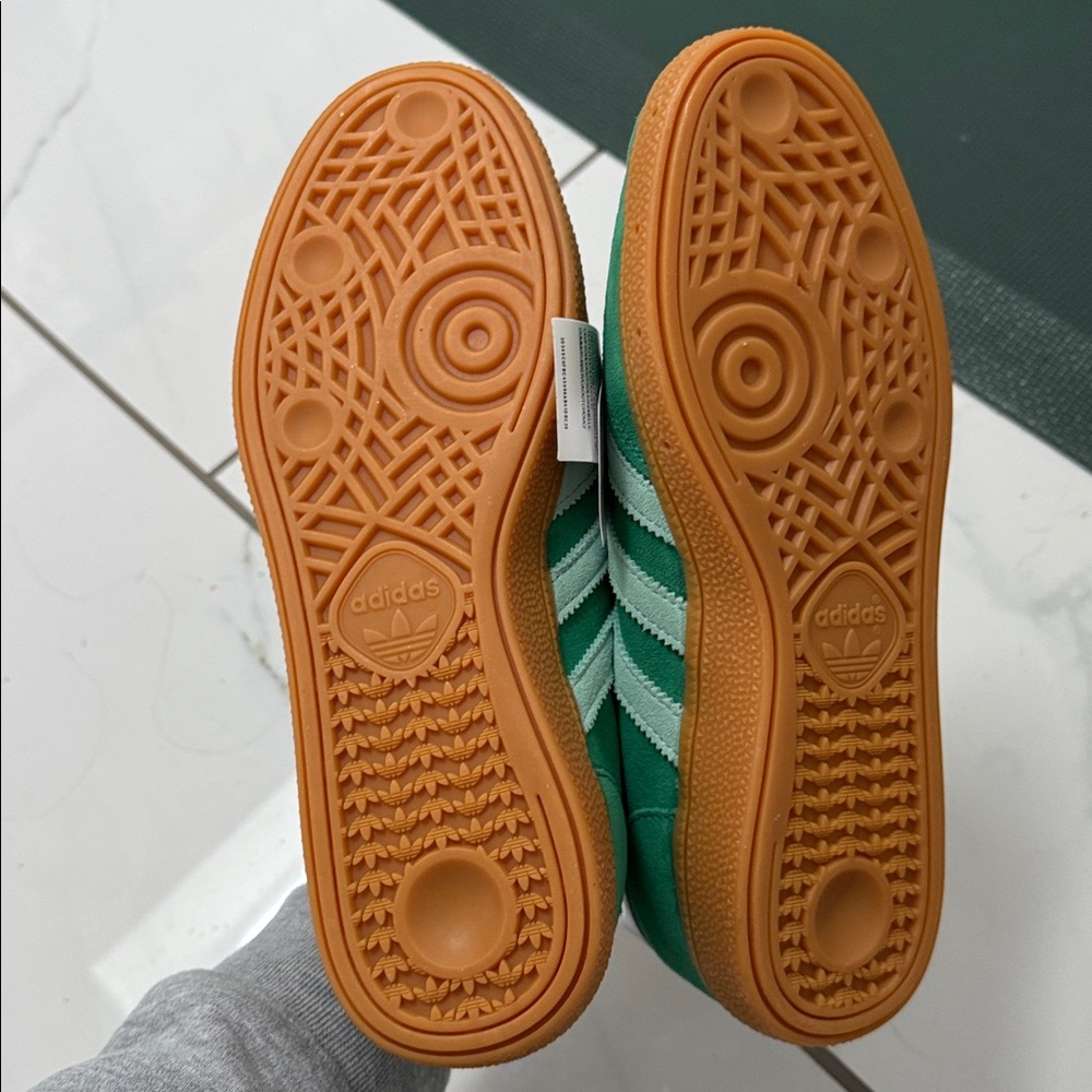 adidas Green Suede Handball Spezial Sneakers - Picture 3 of 5